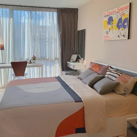 Cm Design Space Nimman Fashion Flat